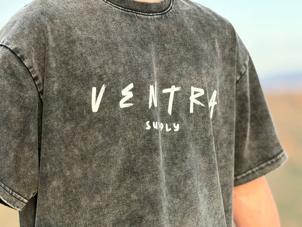 Oveesized Ventra classic tee￼