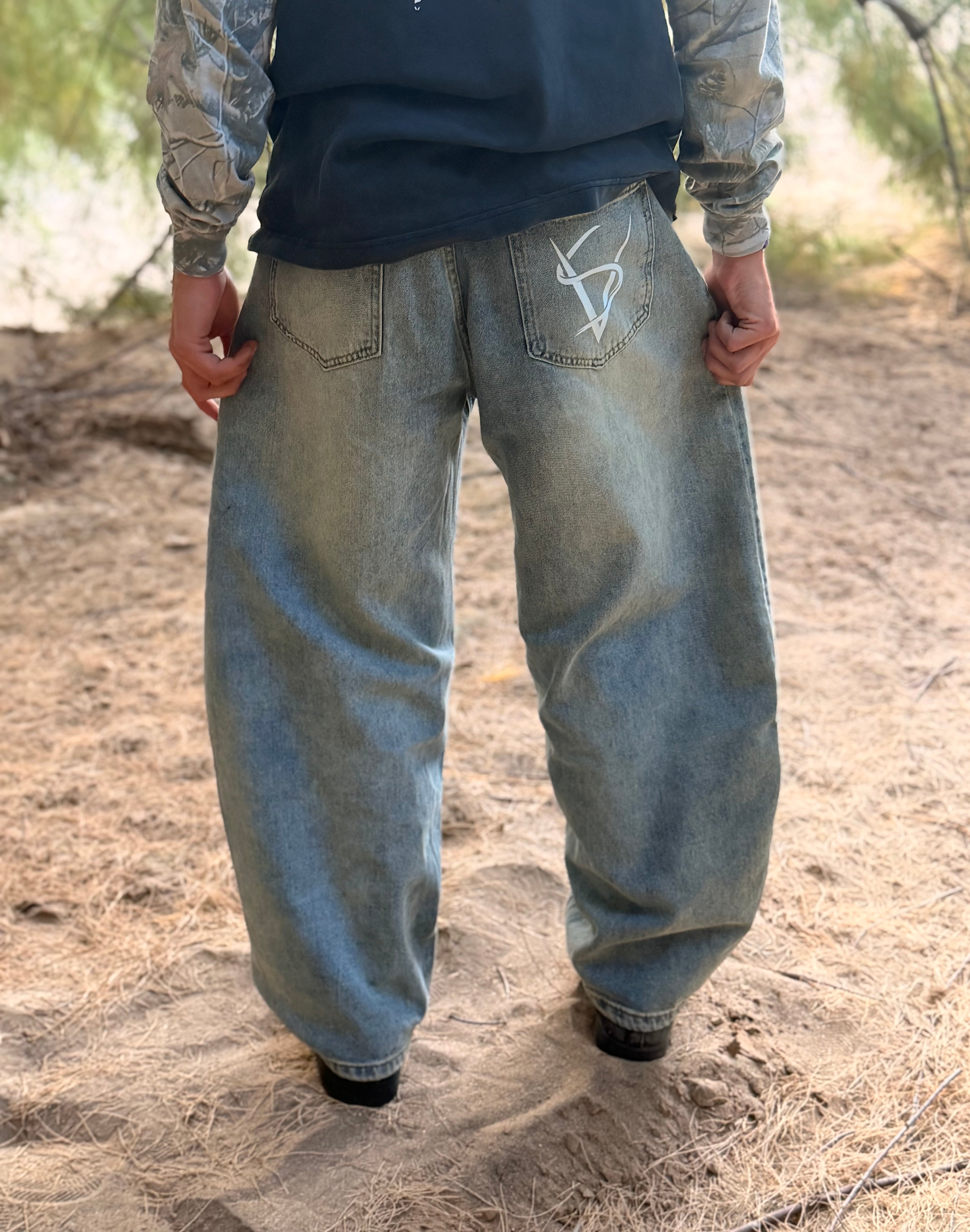 Wide leg baggy Ventra jeans