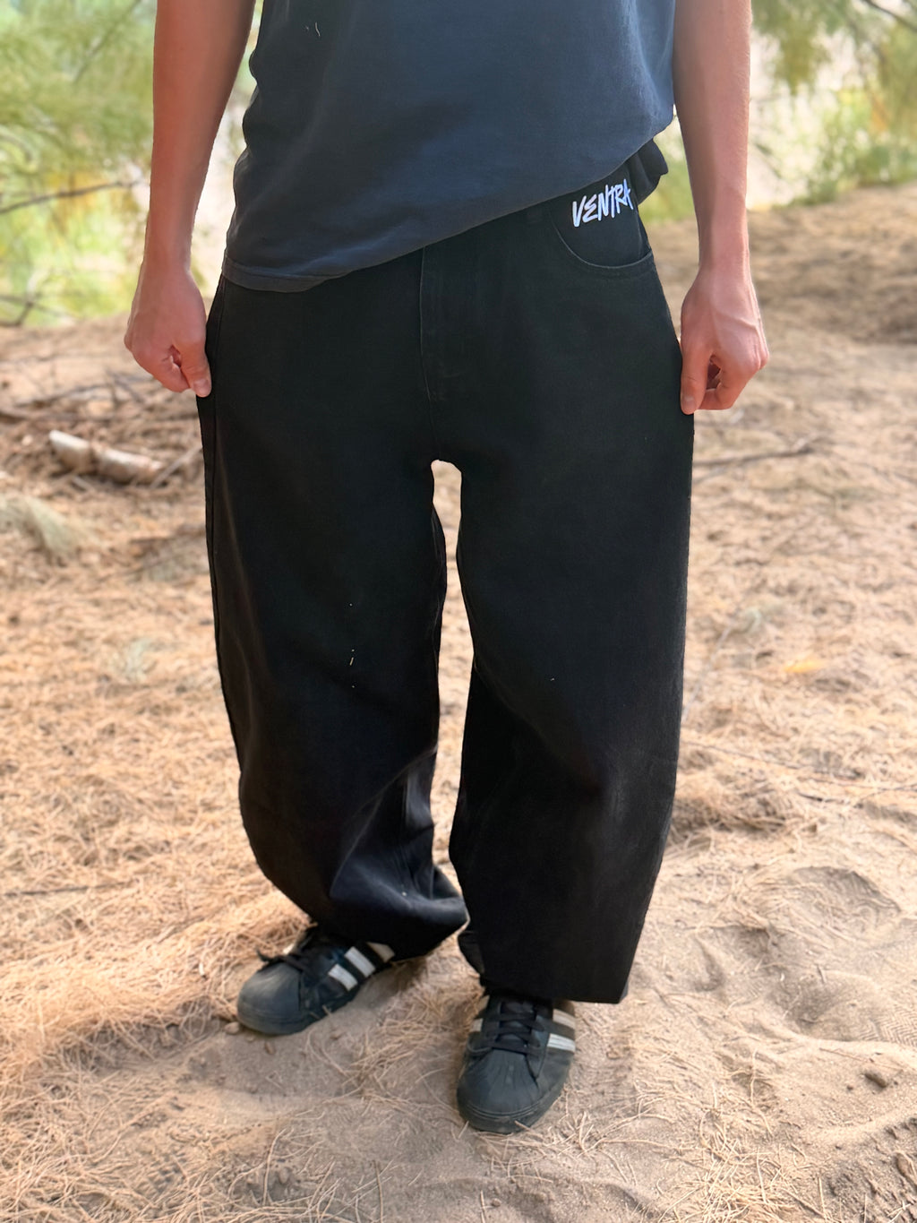 Wide leg baggy Ventra jeans